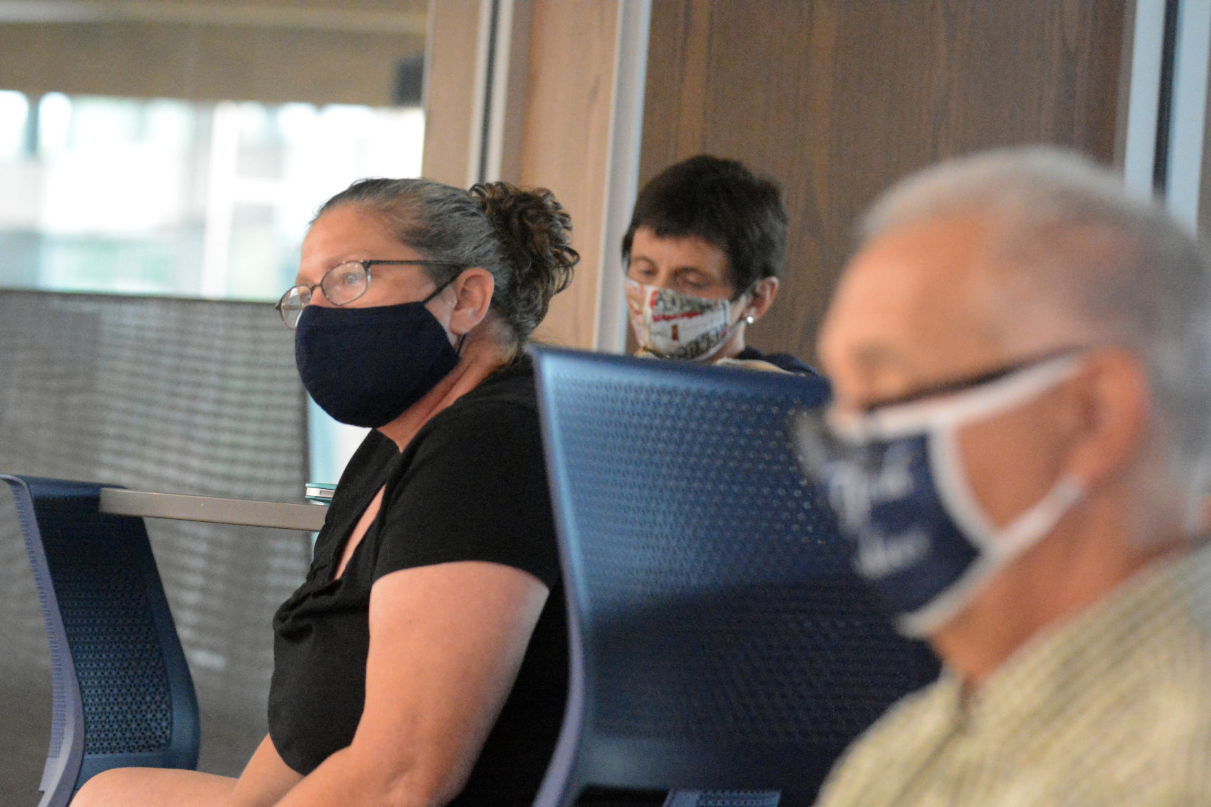 Baraboo reconsiders school reopening plan